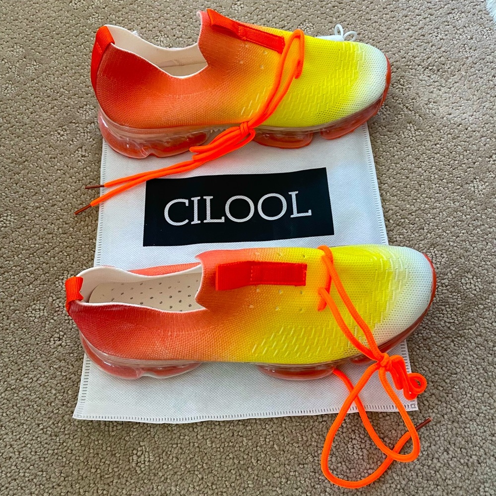 NEW CILOOL WALKING SHOES SIZE 37